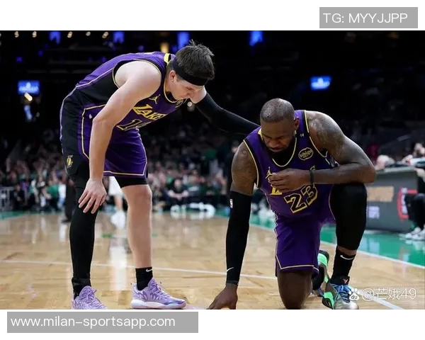 里夫斯怀念詹姆斯幽默风趣的日常表现如同16岁少年般活泼